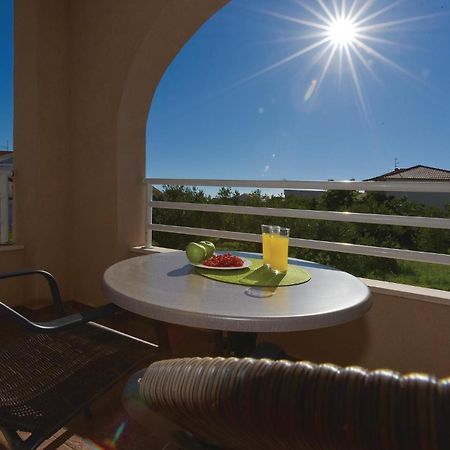 Gorgeous Apartment In Vodice With Kitchen Kültér fotó