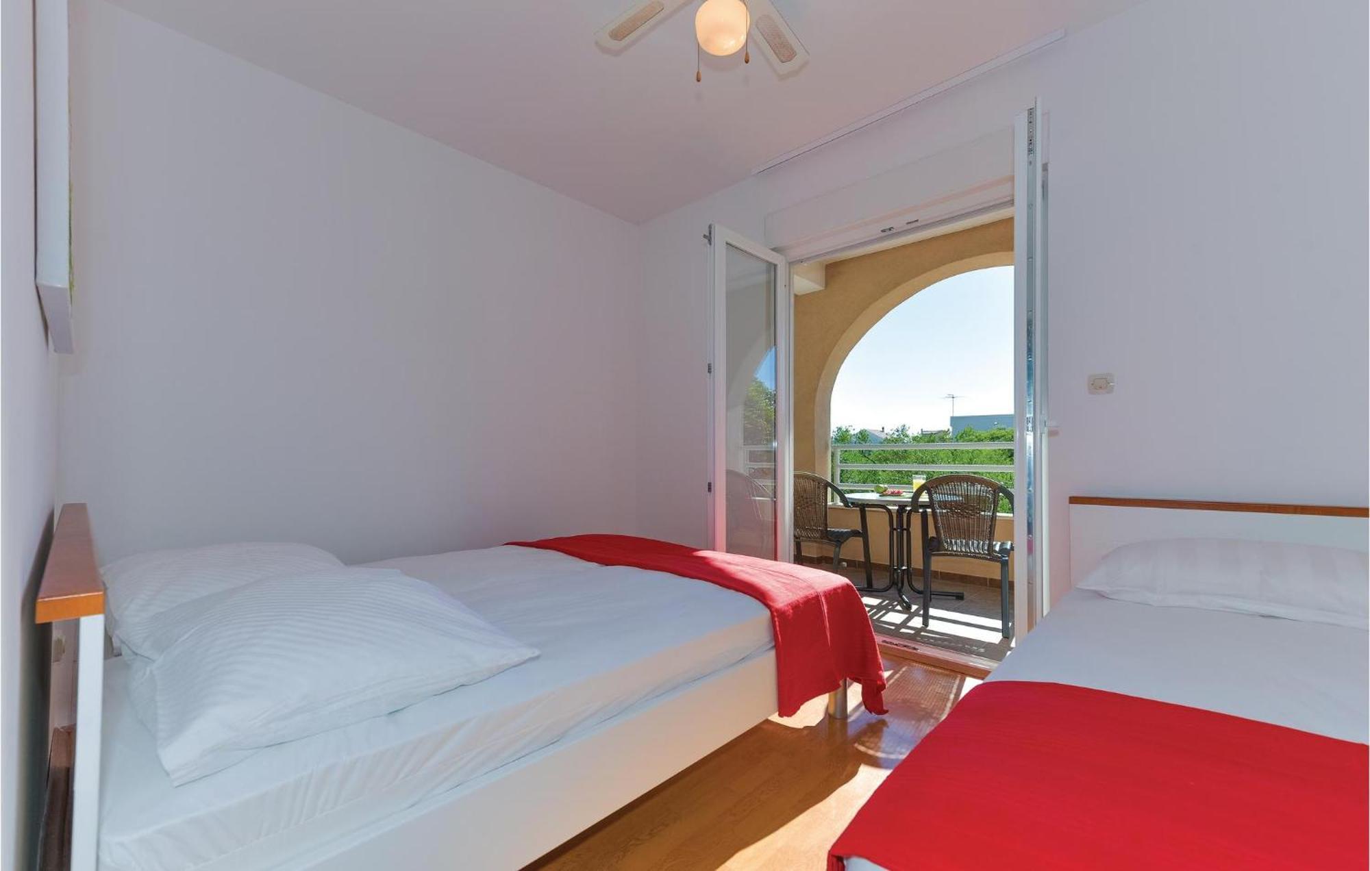 Gorgeous Apartment In Vodice With Kitchen Kültér fotó