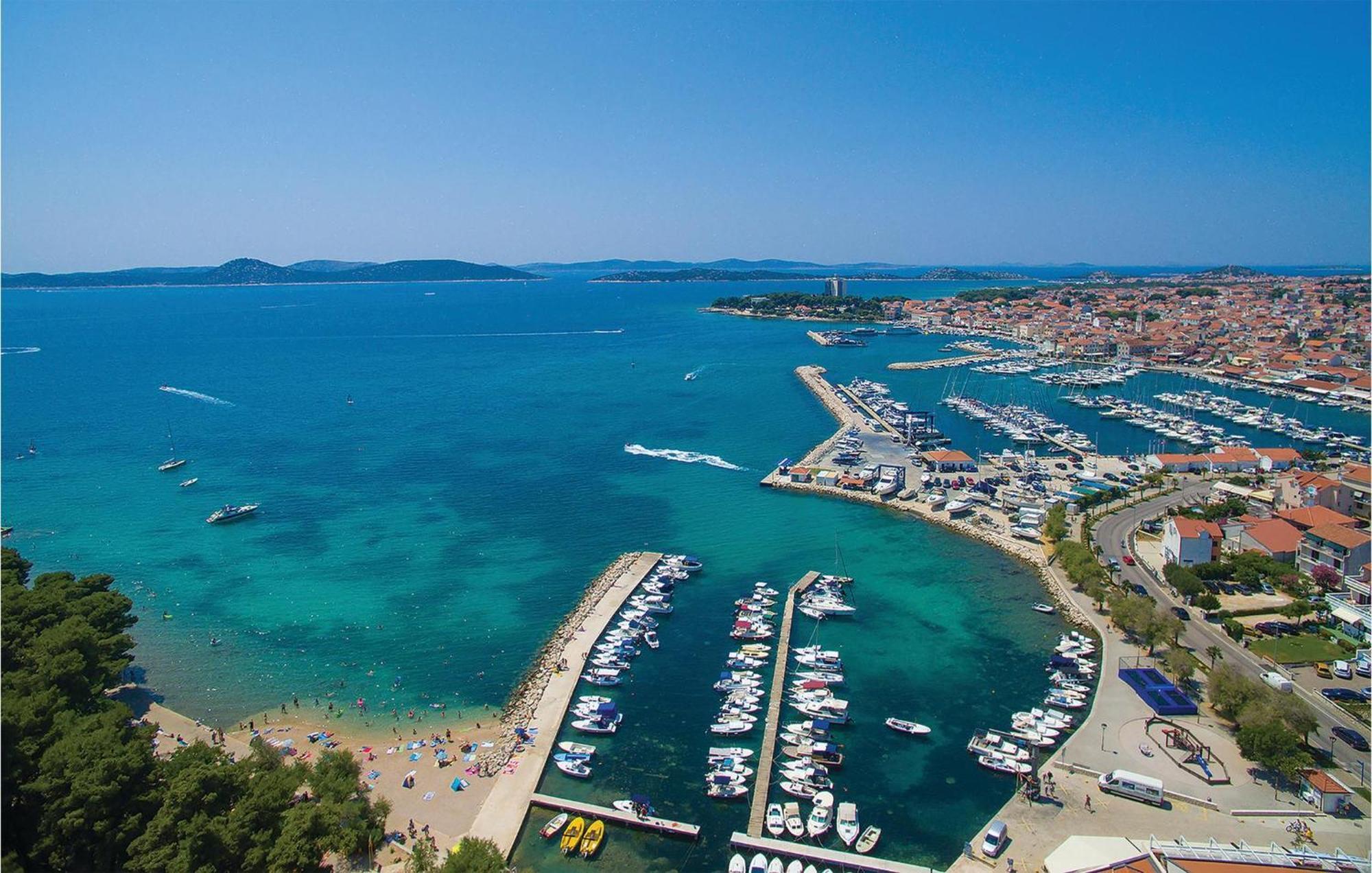 Gorgeous Apartment In Vodice With Kitchen Kültér fotó