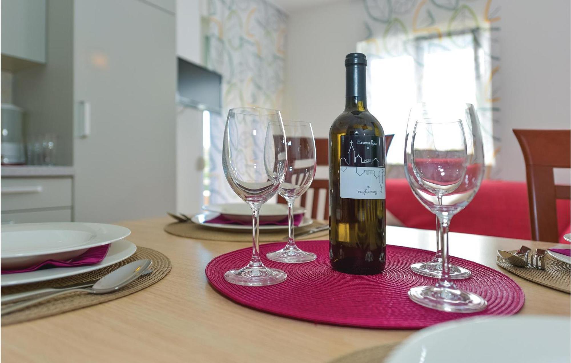 Gorgeous Apartment In Vodice With Kitchen Kültér fotó
