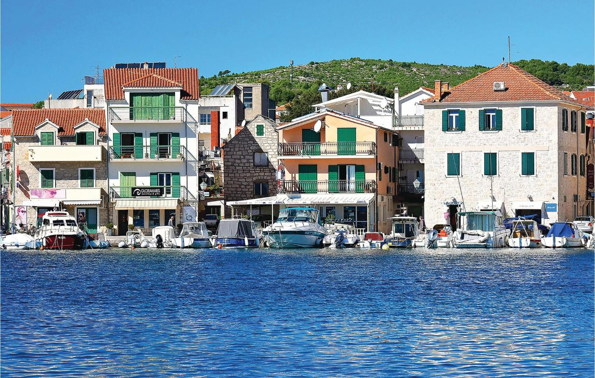 Gorgeous Apartment In Vodice With Kitchen Kültér fotó